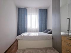 Vand apartament 3 Camere Lebada